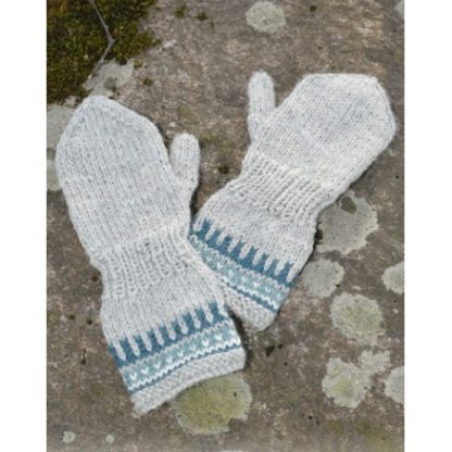 Wild Blueberrie Mittens by DROPS Design - Vanter Strikkeopskrift str.  - 5/6 år