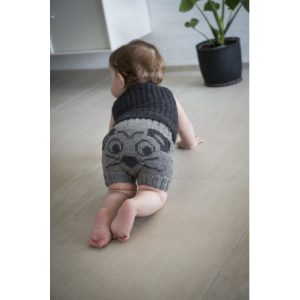 Mayflower Shorts med mus på numsen - Babyshorts Strikkeopskrift str. 0 - 9/12 mdr