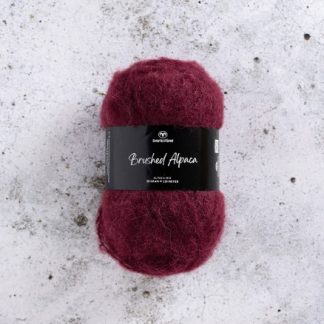 Svarta Fåret Brushed Alpaca Garn 20 Vinrød