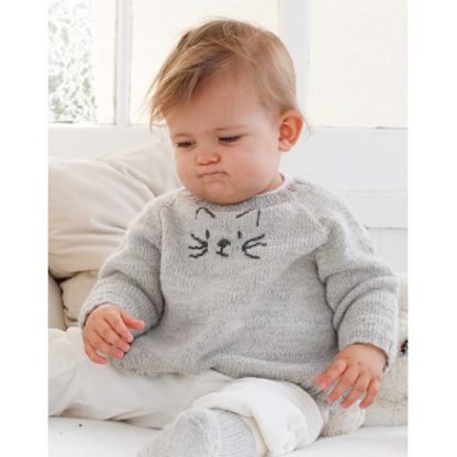 Meow Meow Sweater by DROPS Design - Baby Bluse Strikkeopskrift str. 0/ - 3/4 år