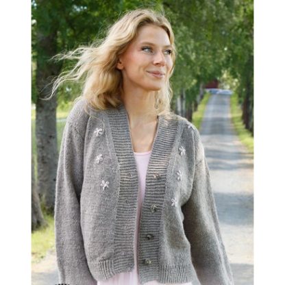 Shy Daisy Cardigan by DROPS Design - Cardigan Strikkeopskrift str. S - - XXX-Large