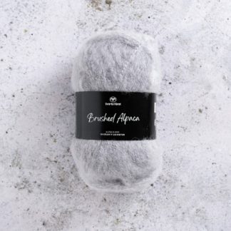 Svarta Fåret Brushed Alpaca Garn 02 Grå